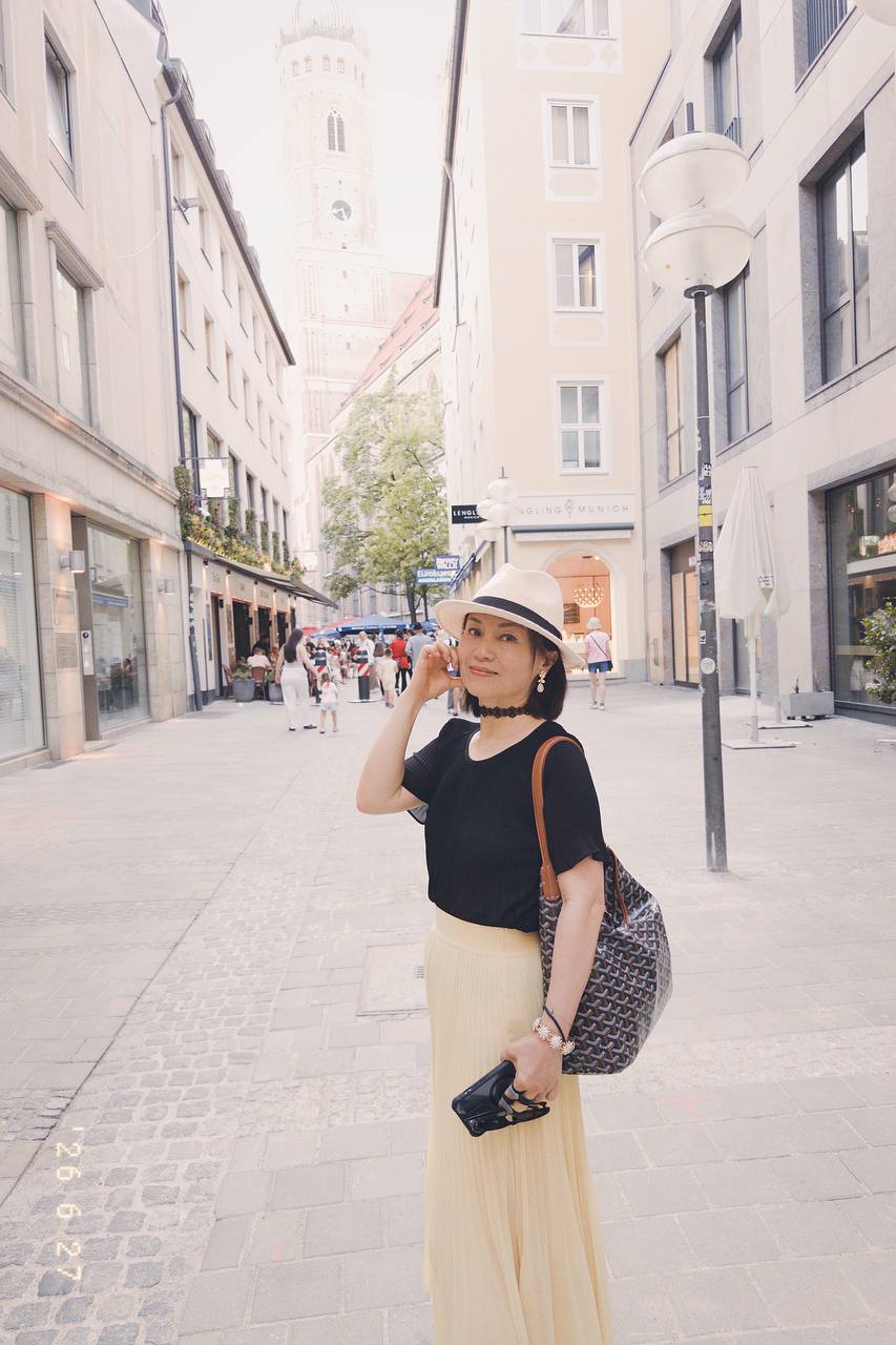Scenes from Munich Old Town, including historic streets, squares, landmarks, and everyday city moments.